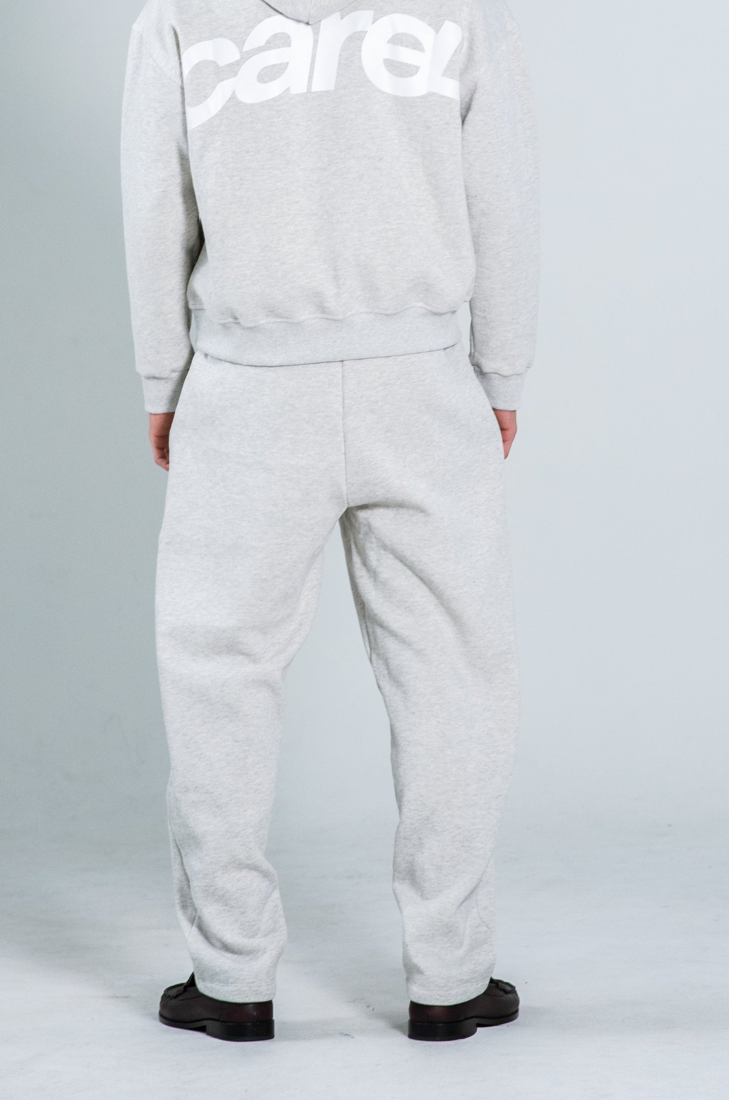 ESSENTIAL GREY SWEATPANTS