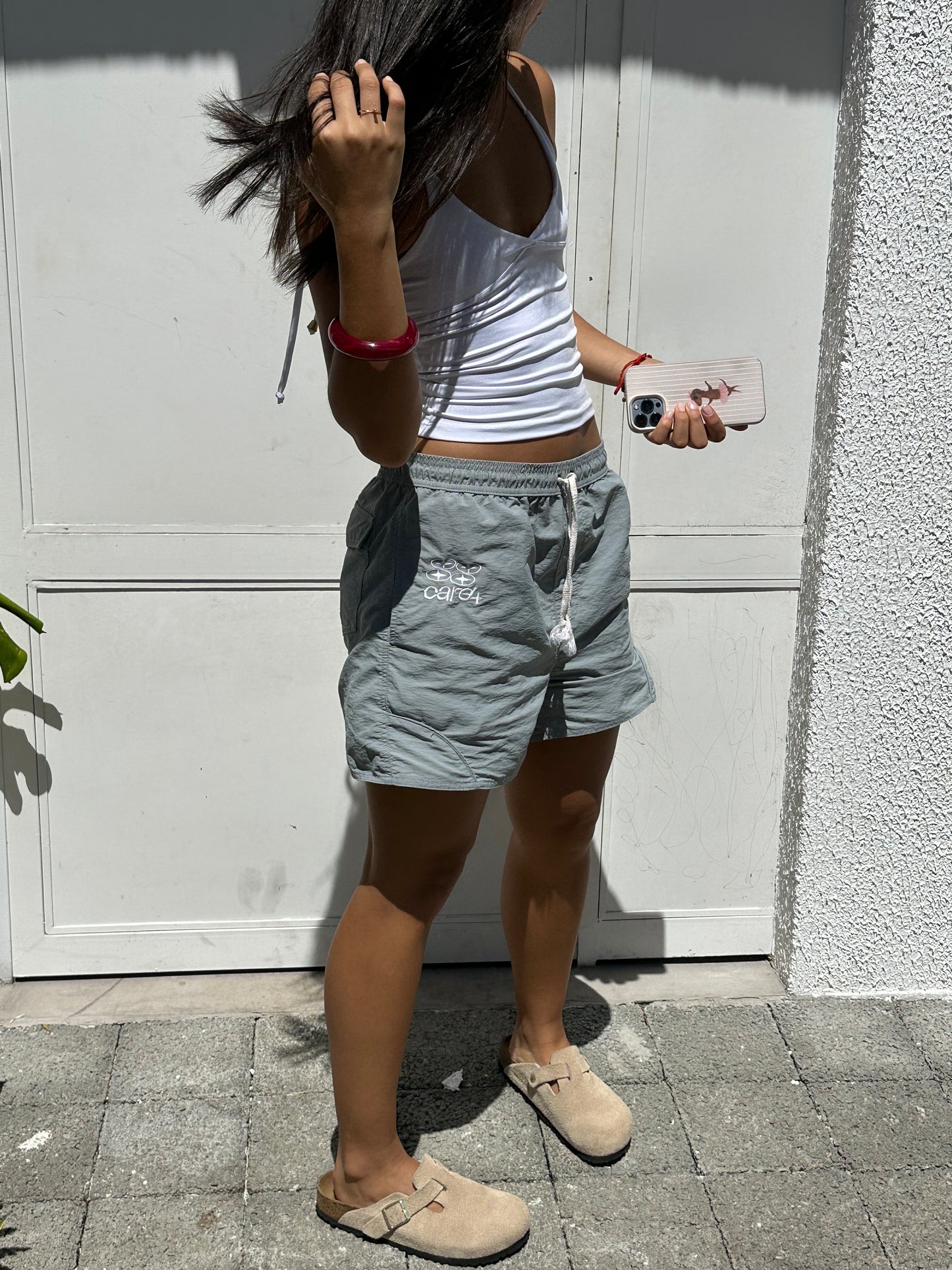 EMBROIDERED GREY SHORTS