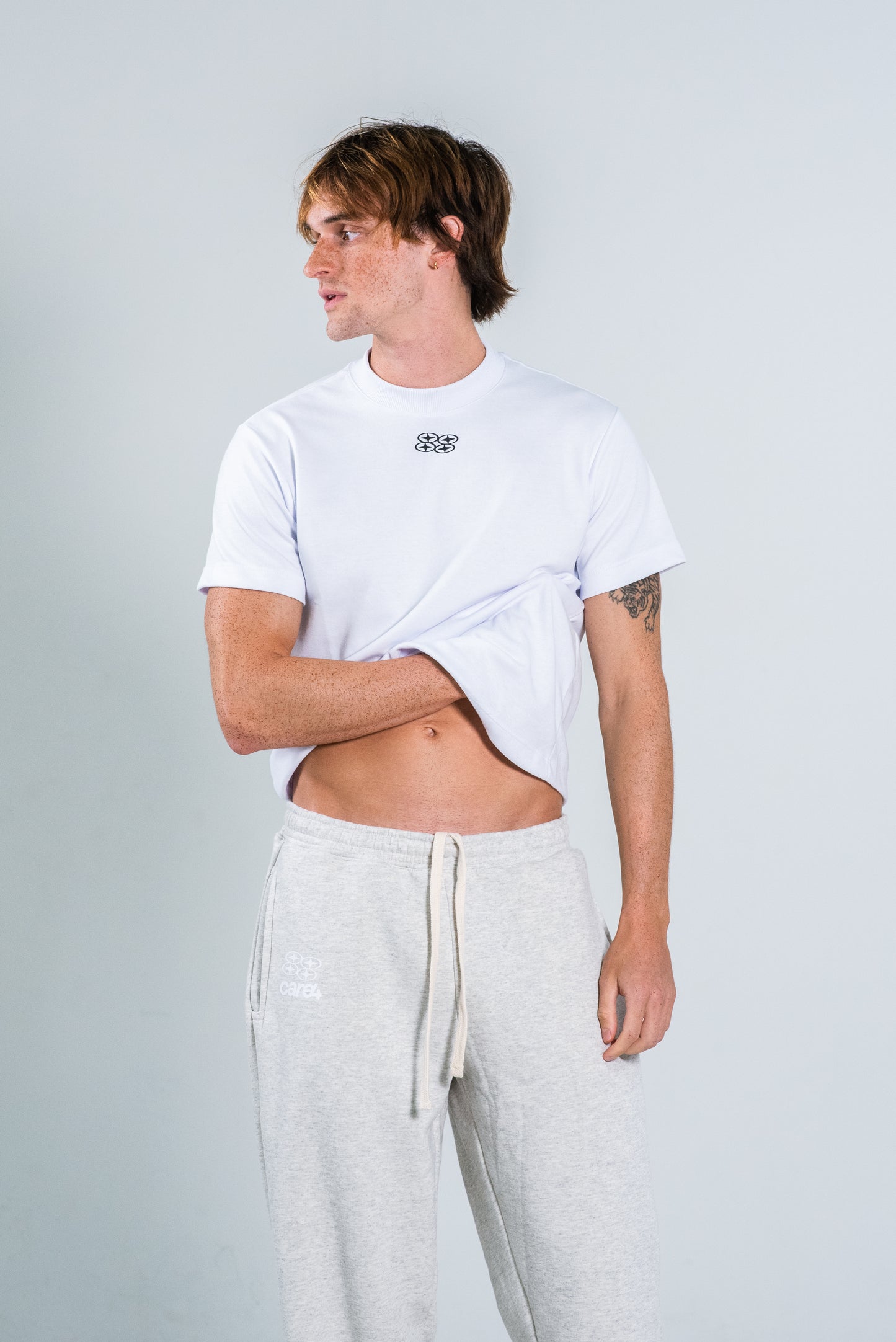 MINIMAL T-SHIRT