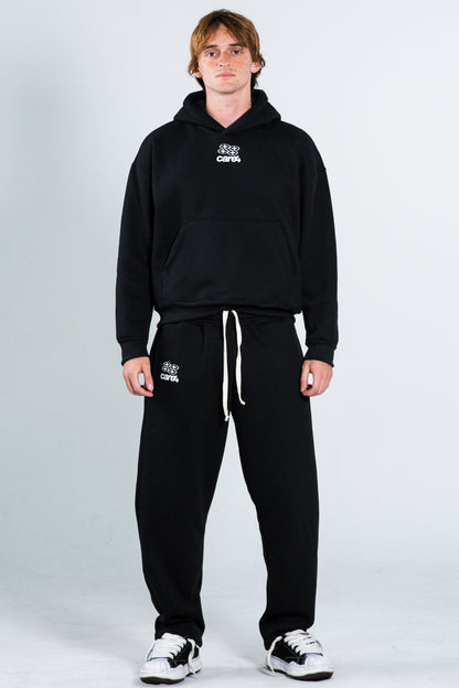 ESSENTIAL BLACK SWEATPANTS