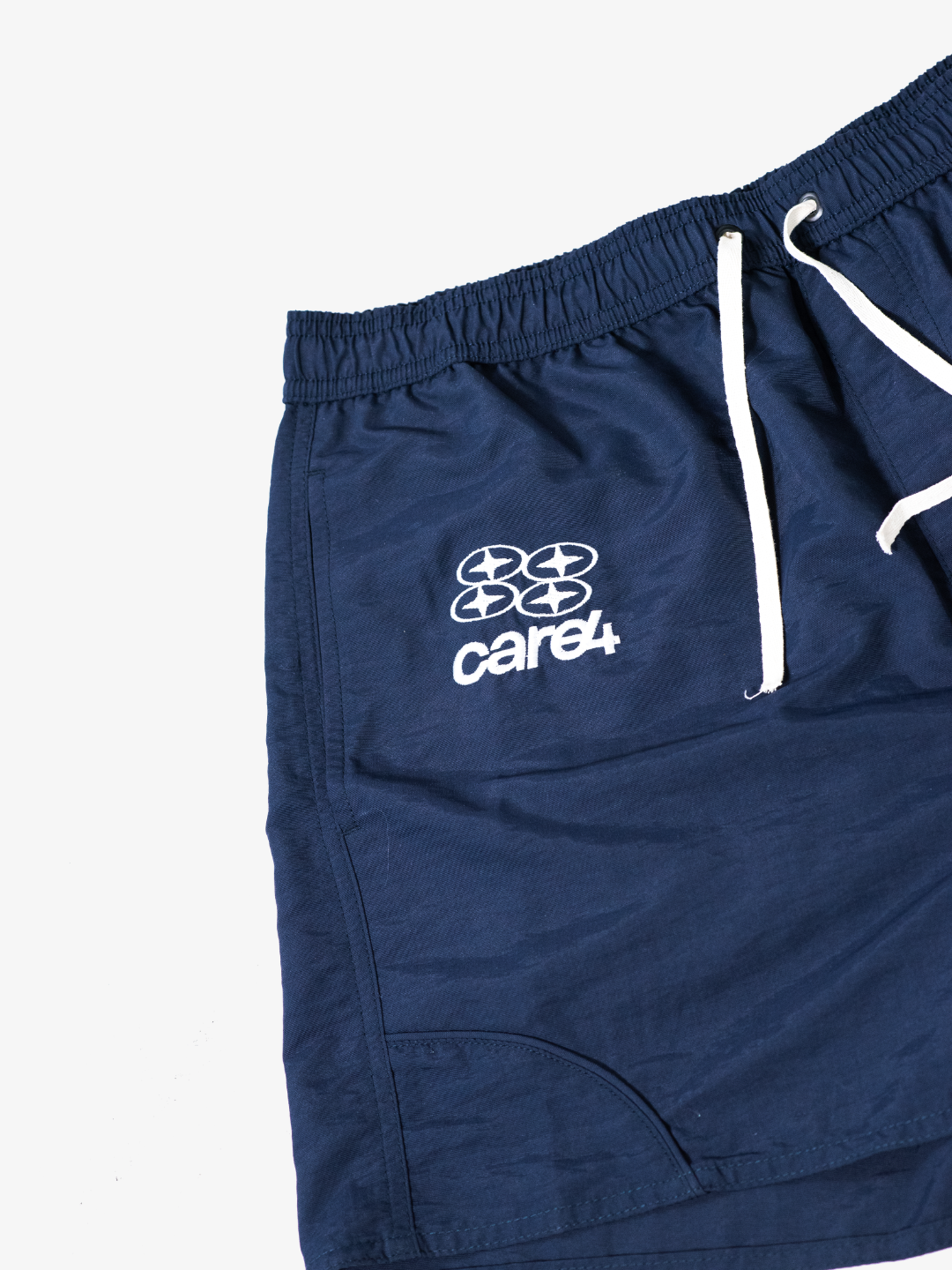 EMBROIDERED NAVY SHORTS